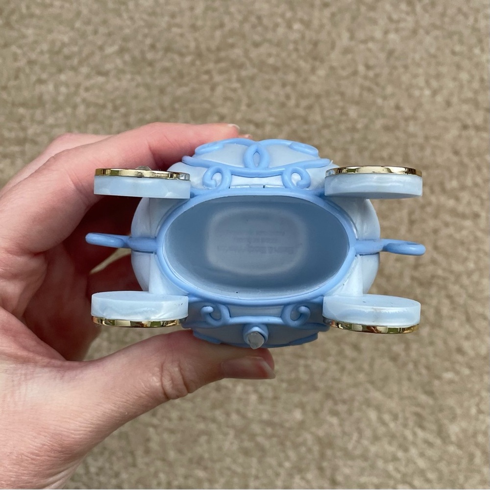 Bath & Body Works Disney Princess Cinderella’s Carriage PocketBac Holder - Picture 10 of 16